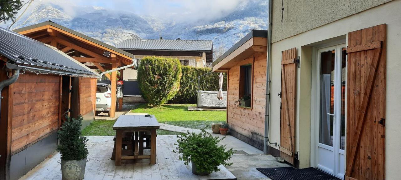 Studio Au Pied Des Montagnes Le Bourg-dʼOisans Eksteriør billede